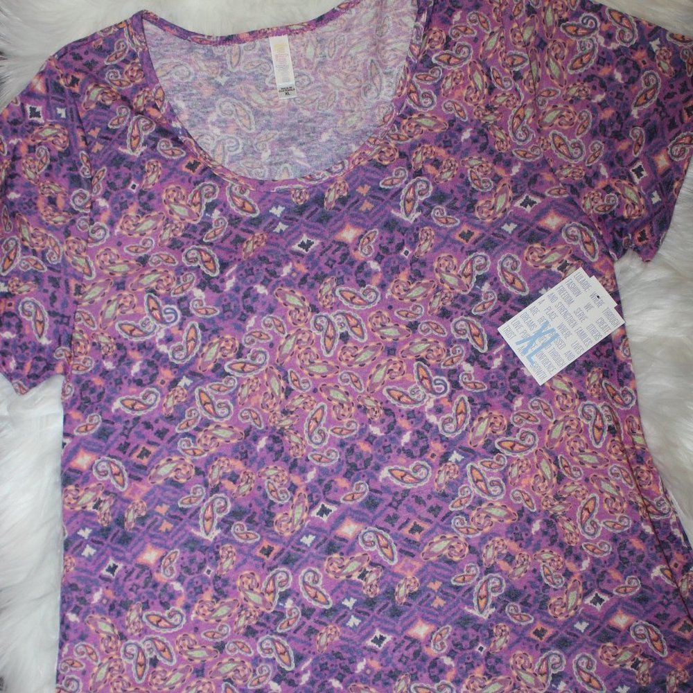 BNWT Lularoe Classic T XL